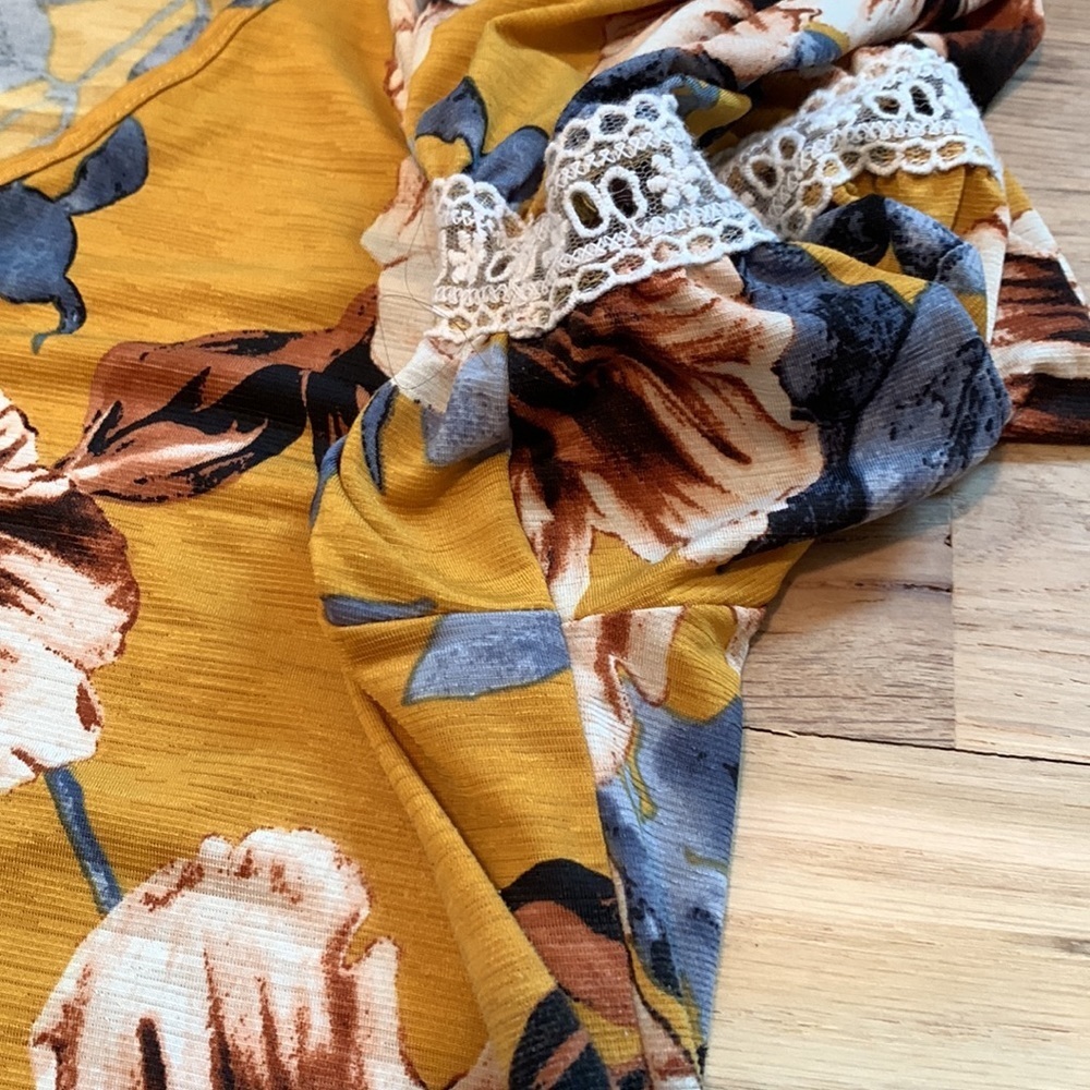 NAÏF Floral Bell Sleeve Boho Knee Length Flowy Dress Mustard & Blue Women’s L - Picture 10 of 12